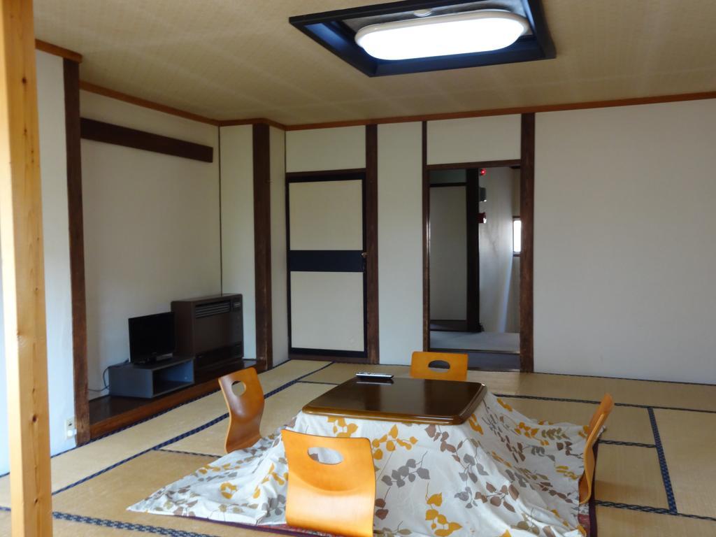 Oomukou Ryokan Hakuba Habitación foto